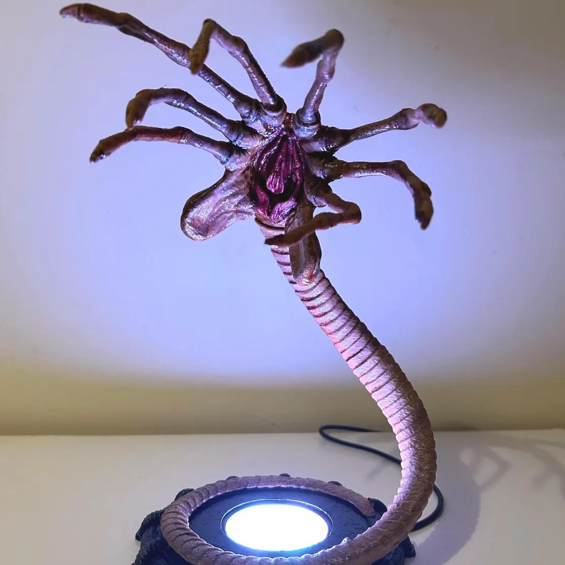 Alien Facehugger Lamp Nightlig - Neon Sign Party recension och pris