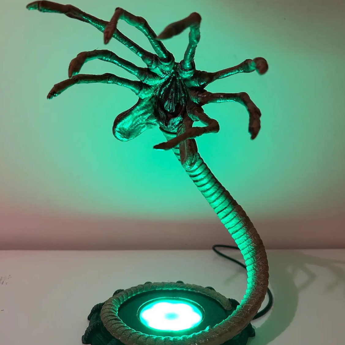 Alien Facehugger Lamp Nightlig - Neon Sign Party recension och pris